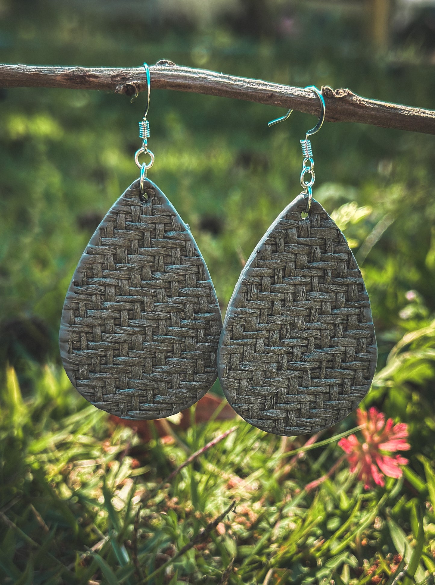 Gray Woven Teardrop Dangle Earrings