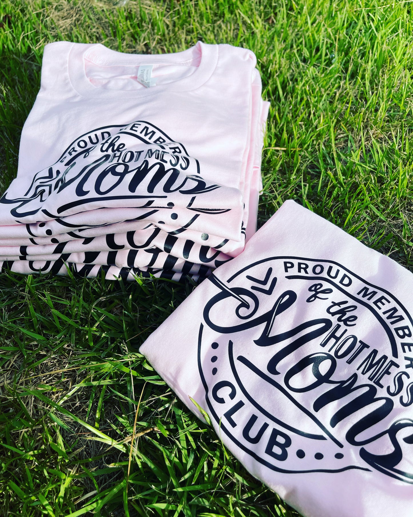 Hot Mess Moms Club Tee